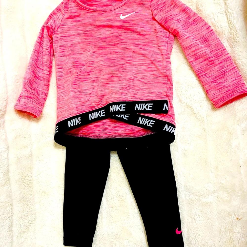 Nike shirt and pant set